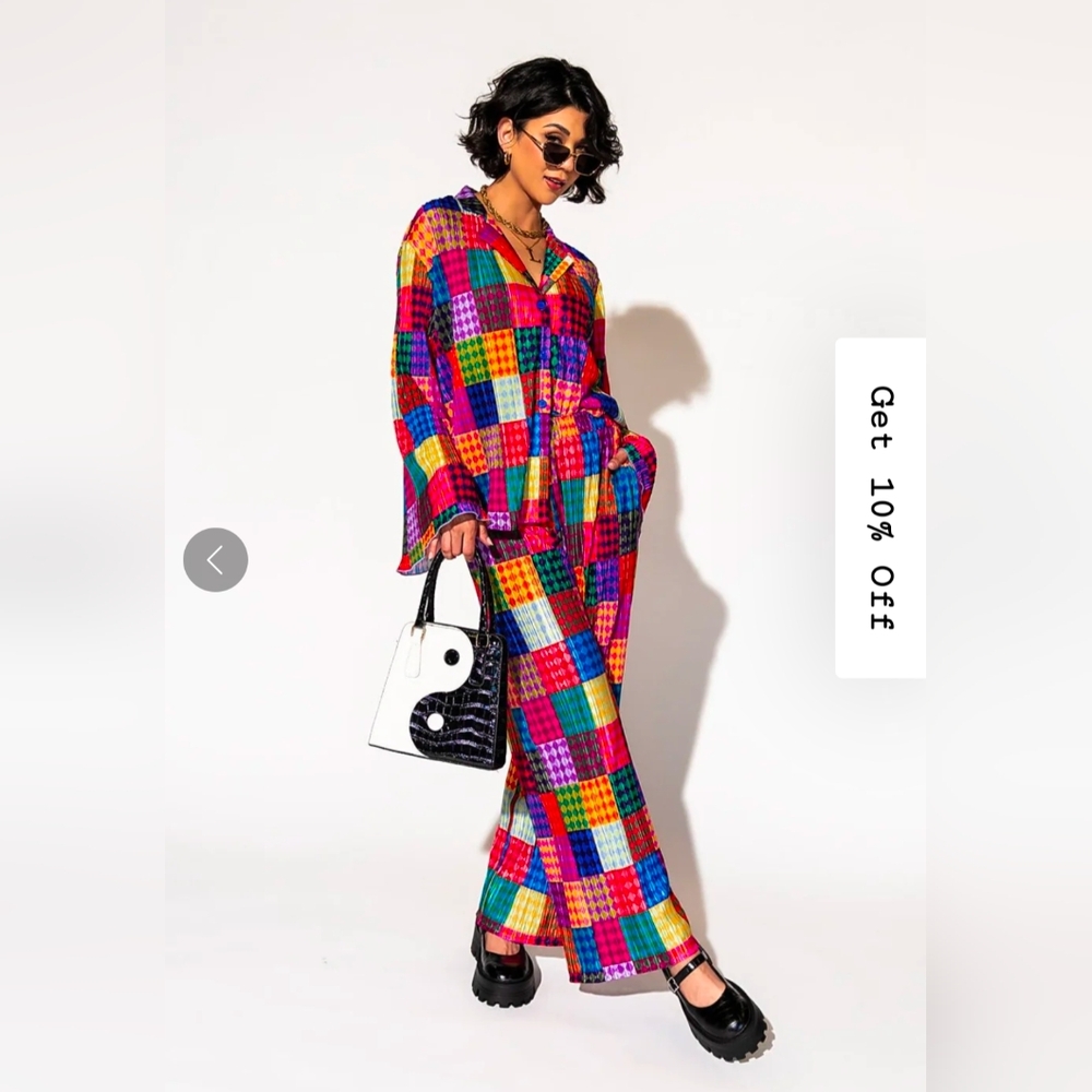 Dressed in LALA ORIGINAL Long Sleeve Plissé Set in Fun House